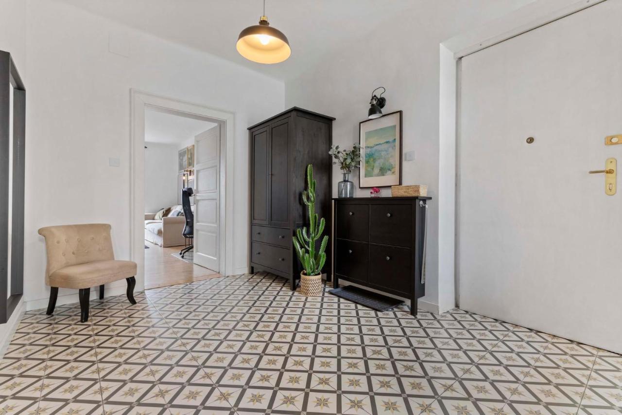 Ah Legionarska Apartment บราติสลาวา ภายนอก รูปภาพ